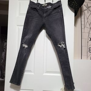 Levi's 711 Skinny Jeans